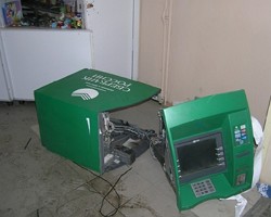 взорванный банкомат